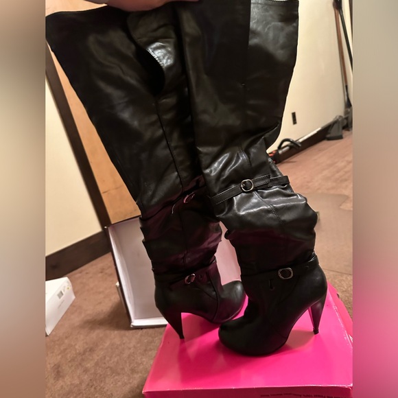 Call it spring over the knee boots sz 9.5 - Picture 1 of 6